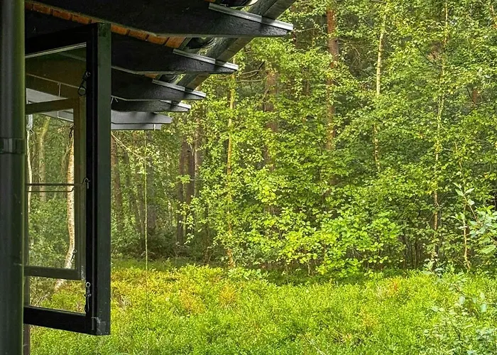 بيت للعطل Architect-designed In Ulvshale Forest شتايغ