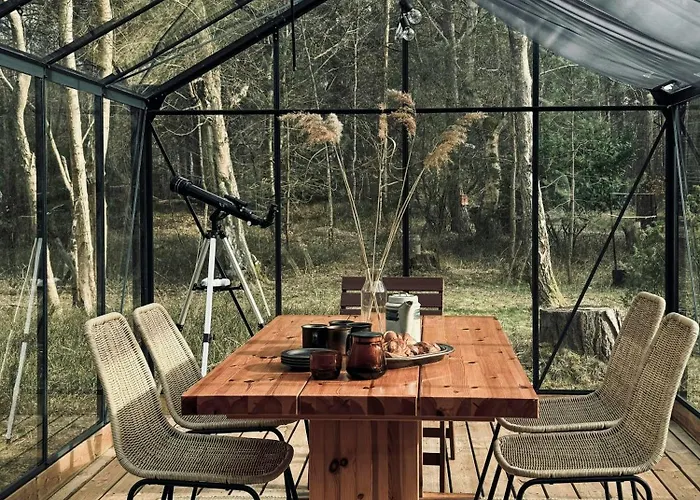 Tatil Evi Architect-designed In Ulvshale Forest *